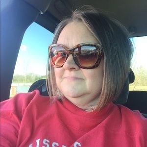 Meet your Posher, Tonya